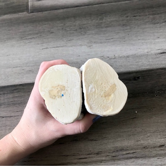 💸 5/20 Vintage 1990s set of 2 Ceramic Angel & Lamb in the Snow Christmas Decor - Picture 10 of 10